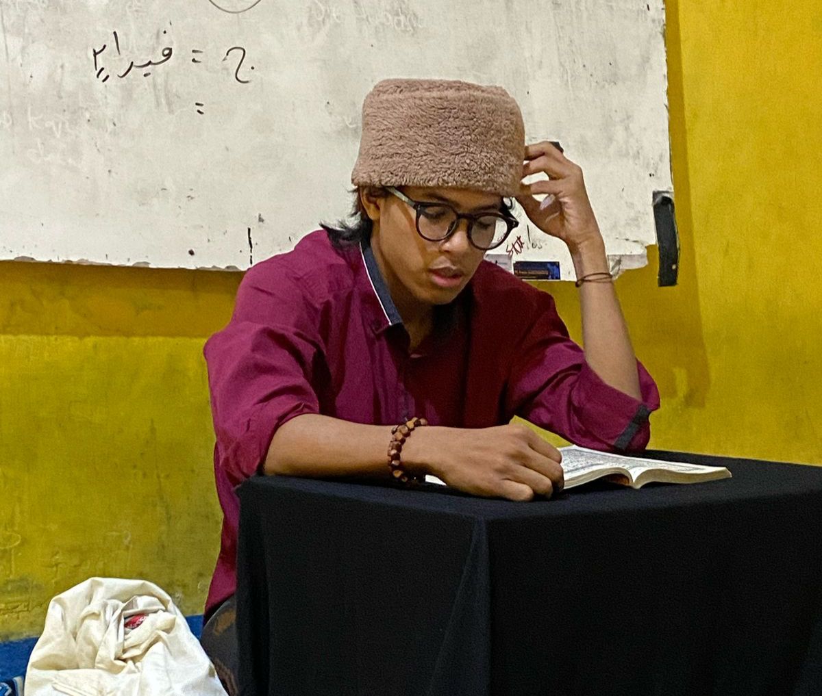 Rayon Ali Ahmad Baktsir Gelar Ngaji Kilatan Kitab Al-Barzanji